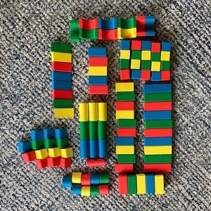 Melissa & Doug Wooden Building Blocks Set - 100 Blocks in 4 Colors and 9 Shapes